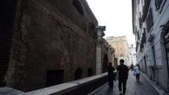 Japanese tourist falls to death at Pantheon in Italy