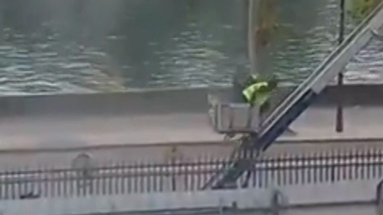 Prosecutor furious as news leaks of Louvre heist gang arrests