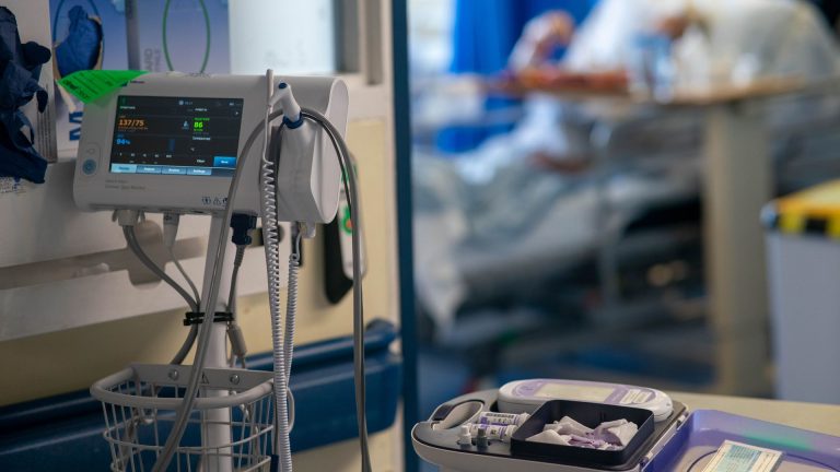 NHS facing 'worst case scenario' December amid 'super flu' surge