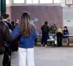 Far-left and far-right gains throw French mainstream parties into a quandary