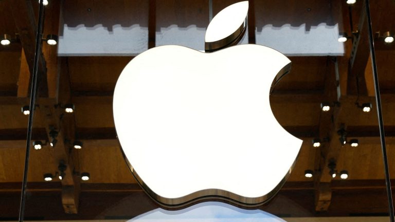 Mass £3bn iCloud lawsuit for UK customers gets green light