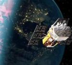 Nasa launches mission to save falling space telescope