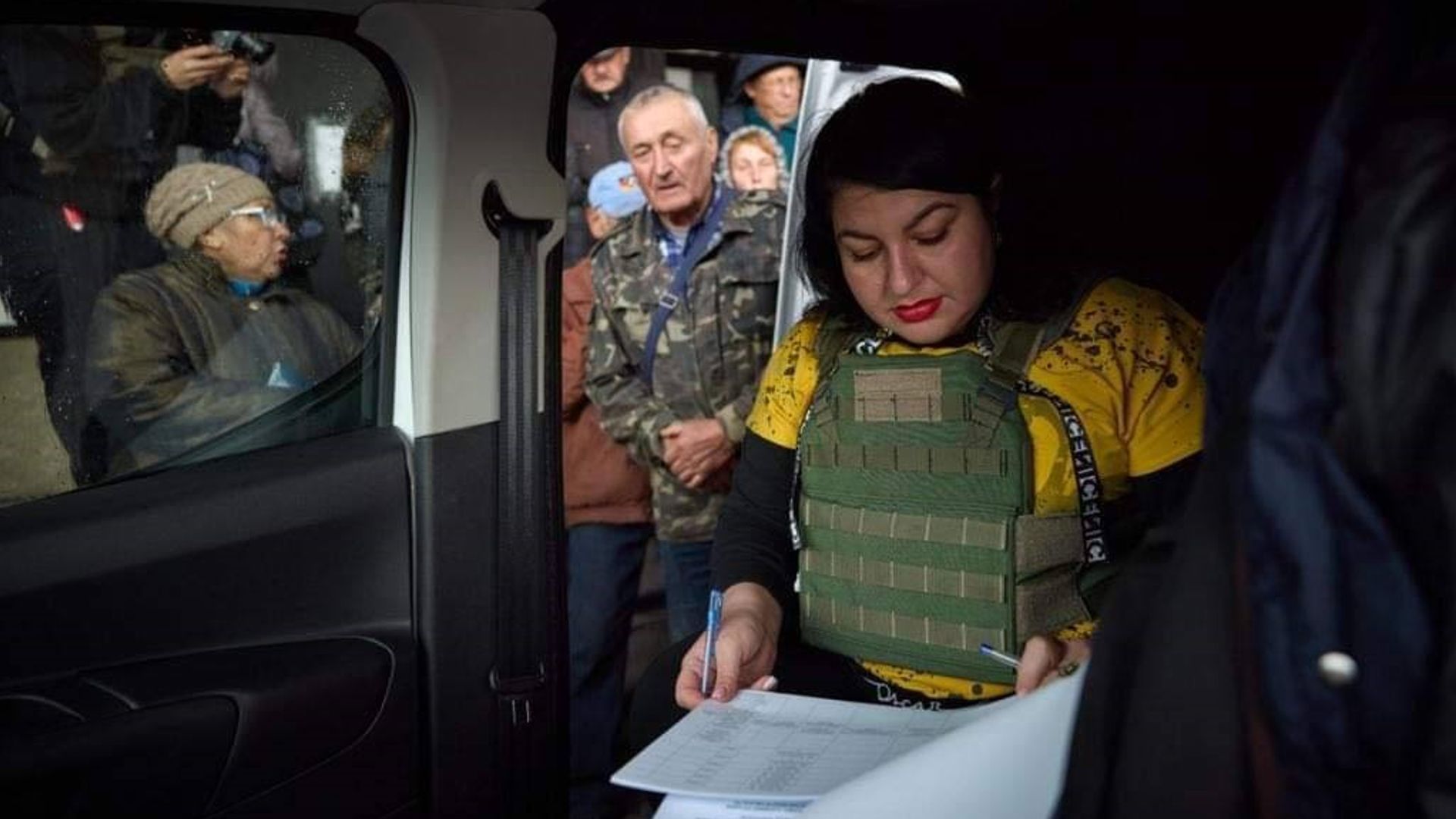'If we don't do it, nobody else will': Inside Ukraine's wartime postal service